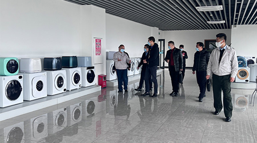 分享交流！鶴山市領(lǐng)導(dǎo)以及書記一同到訪金環(huán)電器