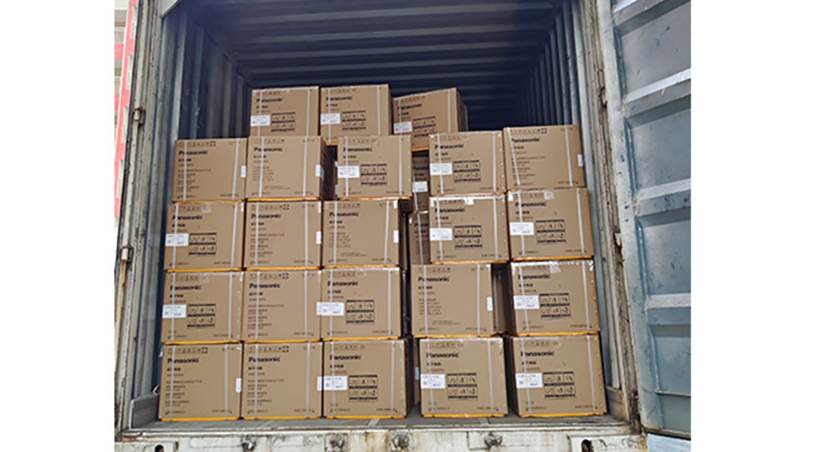 滿滿的貨物！國內(nèi)知名品牌客戶全自動(dòng)滾筒洗衣機(jī)裝柜發(fā)貨