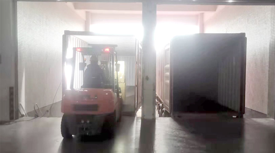 齊心協(xié)力為客戶！春節(jié)期間金環(huán)電器人員加班加點(diǎn)發(fā)貨